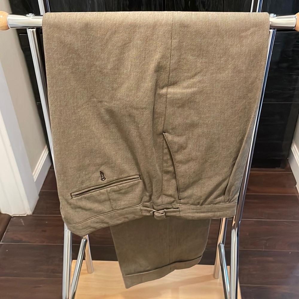 French connection Single pleat slacks.